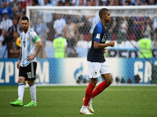 tin-bong-da-the-gioi-10-12-mbappe-xo-do-ky-luc-cua-messi