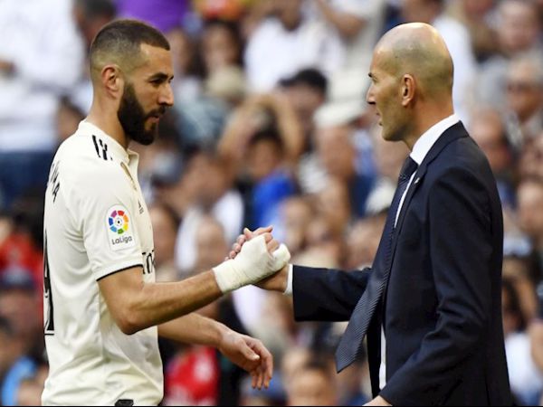 Chuyển nhượng tối 31/5: Benzema tiếc nuối vì HLV Zidane rời Real