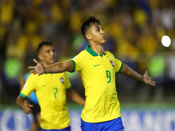 Tin chuyển nhượng 2/8: Juve kiểm tra y tế thần đồng Brazil